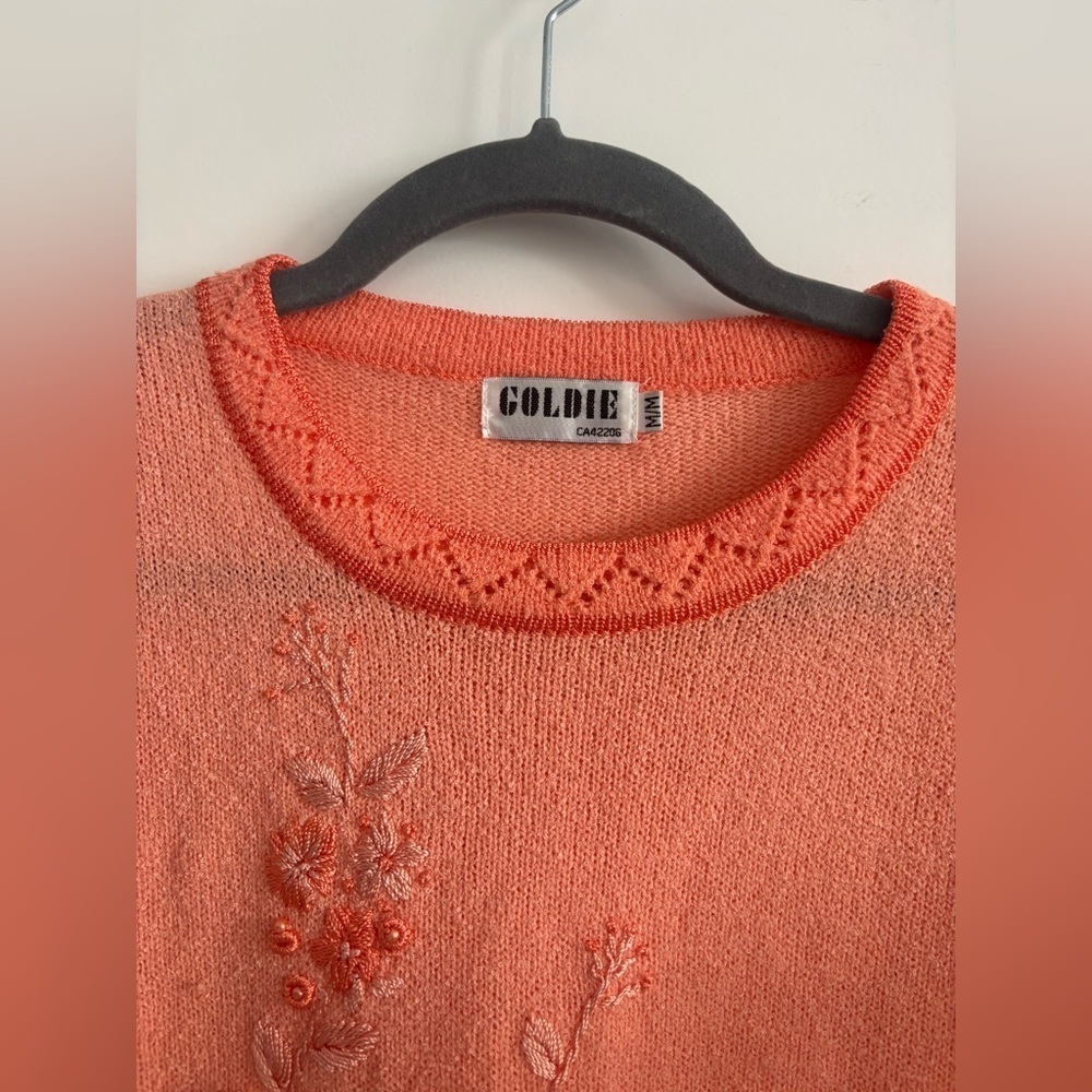 Vintage Goldie Short Sleeve Knit Tee Peachy Keen Embroidered Floral Beaded M - Picture 5 of 10